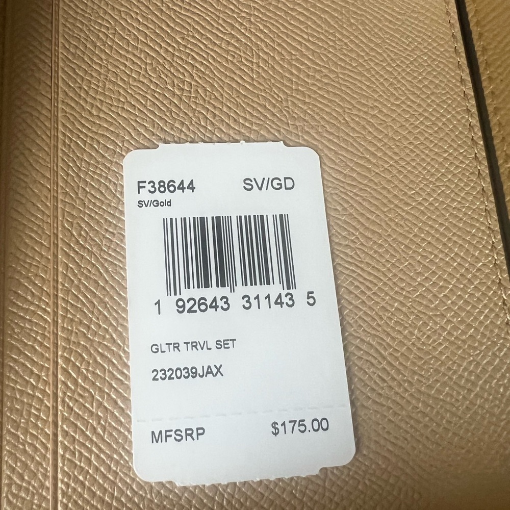 NWT Coach Glittering Gold Passport Holder and Luggage Tag Set MSRP *175.00 - Picture 3 of 6